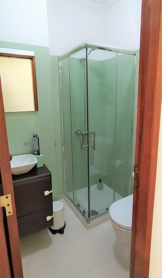 Large Apartment Near The Beach And Lisbon Costa da Caparica Exterior foto